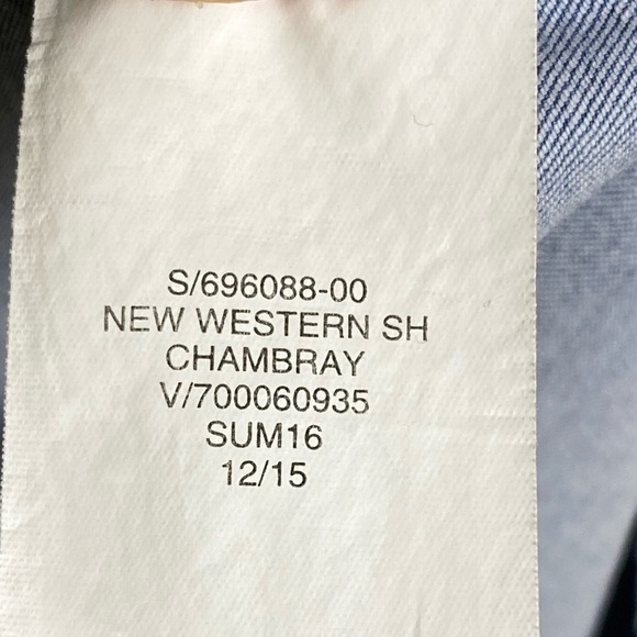 GAP Maternity Denim Womens Soft Distressed Button Up w/ pockets Size Small - Picture 10 of 11